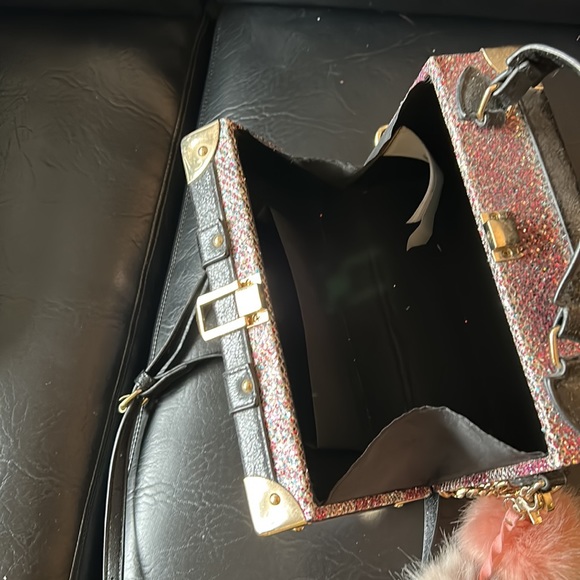 Aldo sparkly mini trunk purse - Picture 4 of 4